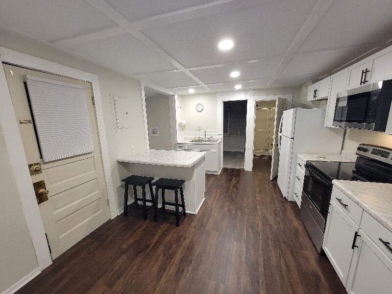 Building Photo - 214 Fulton St