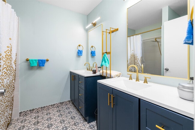 Building Photo - 9109 SW 21st St