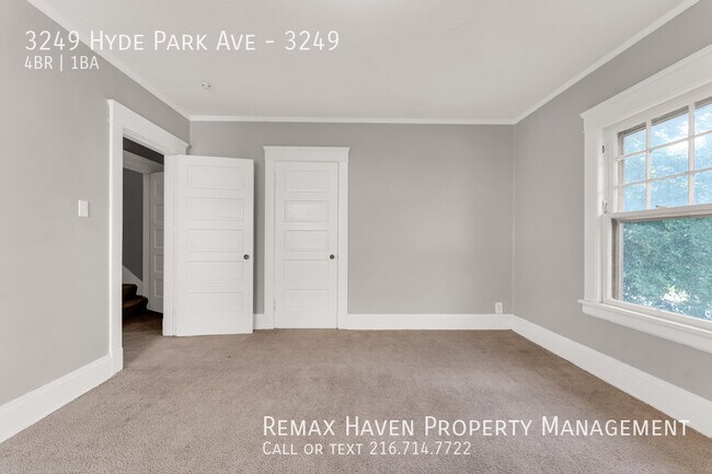 Building Photo - 3249 Hyde Park Ave