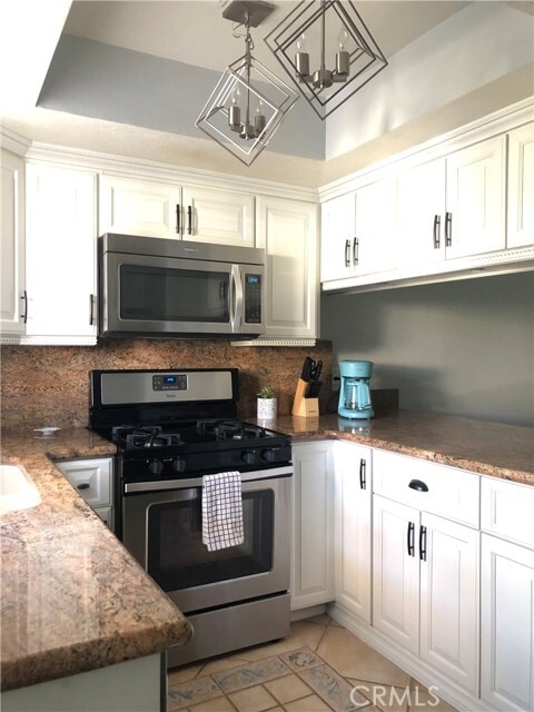 Building Photo - 307 Tava Ln