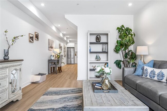 Building Photo - 50 Murray St