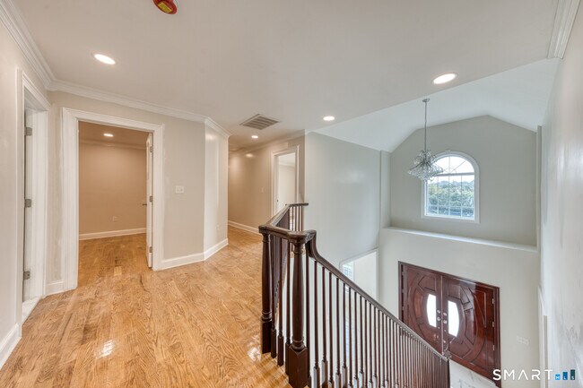 Building Photo - 171 Oregon Rd