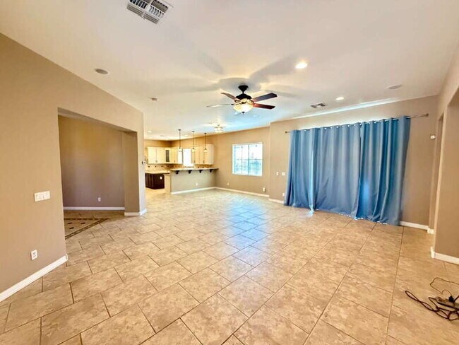 Building Photo - 6250 S Rochester Dr