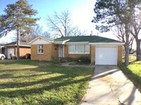 Building Photo - 1624 Oxford Way