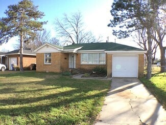 Building Photo - 1624 Oxford Way