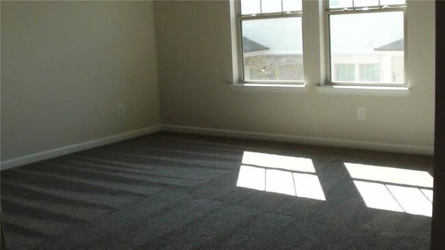 Building Photo - 1174 Lake Dr SW