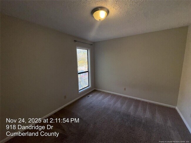 Building Photo - 918 Dandridge Dr