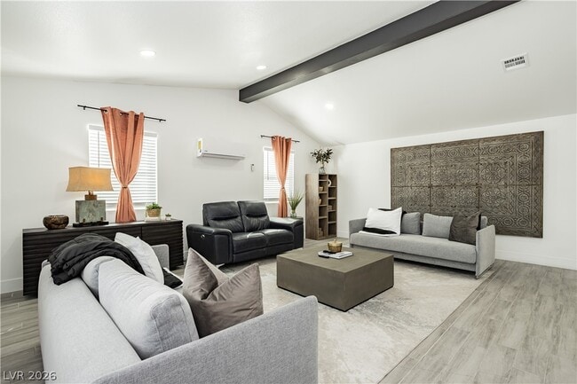 Building Photo - 1913 Birch St