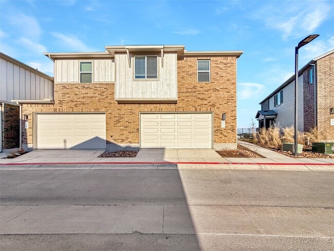 Building Photo - 5613 Mobeetie Lp