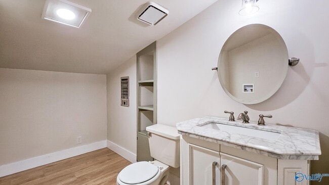 Building Photo - 4033 Lucerne Dr SE