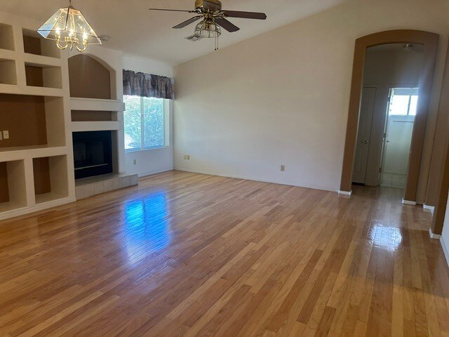 Building Photo - Lovely Fountain Hills Home For Lease-3 Beds-2 Baths With Yard & 2 Car Garage!