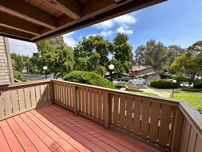 Building Photo - 1 Bed 1 Bath Condo In Walnut Creek