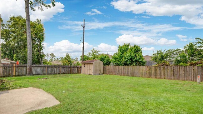Building Photo - 23415 Verngate Dr