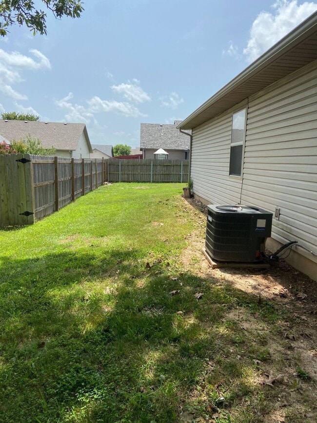 Building Photo - Single-Family Home in Evergreen Ridge, Hollister