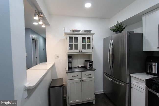 Building Photo - 119 Acadia Ct