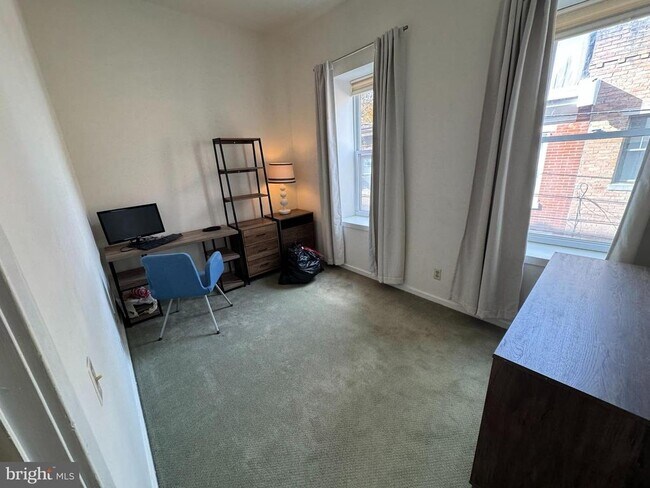 Building Photo - 746 E Passyunk Ave