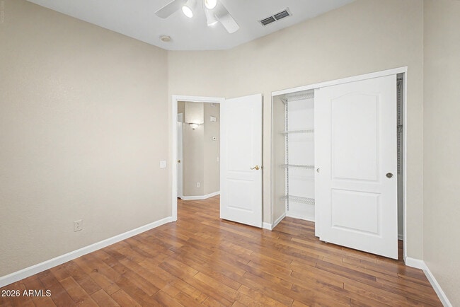 Building Photo - 558 W Bluefield Ave