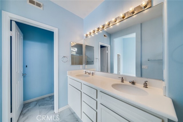 Building Photo - 1503 Solvay Aisle