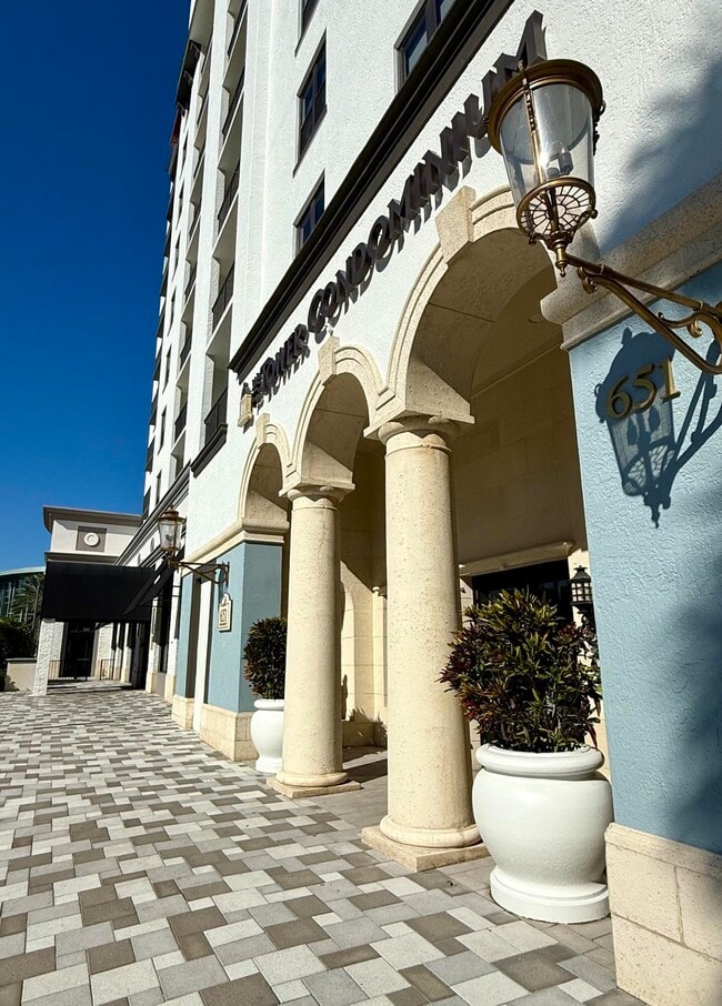 Building Photo - 651 Okeechobee Blvd