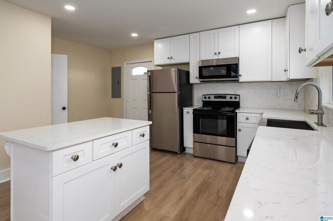 Building Photo - 4312 51st Ave N