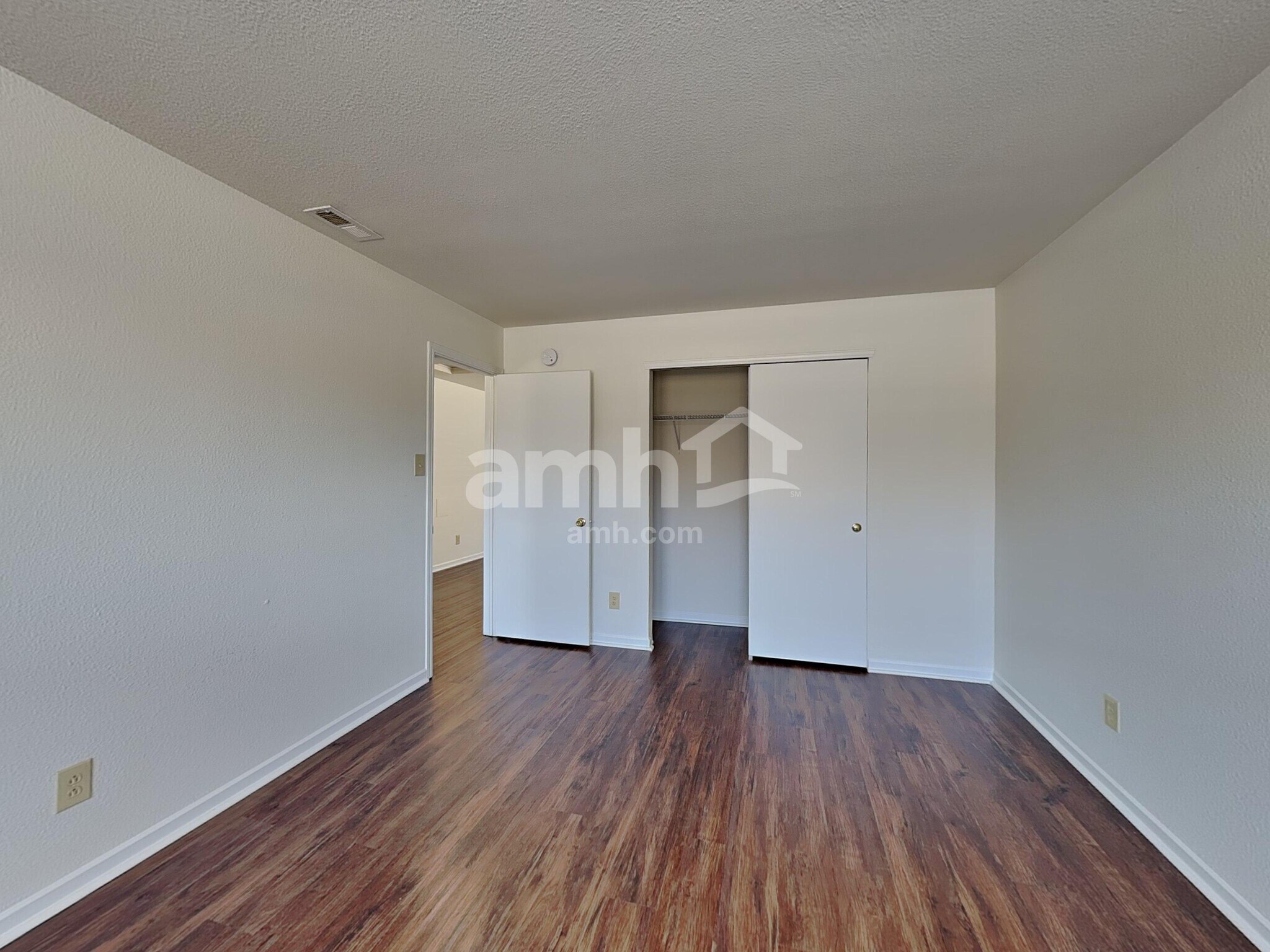 Building Photo - 10155 Cumberland Pointe Blvd