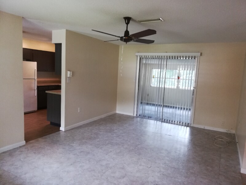 Building Photo - 29 Spring Loop