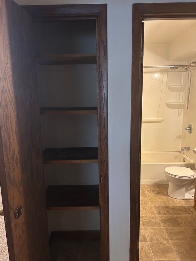 Closet - Lakeshore Apartments