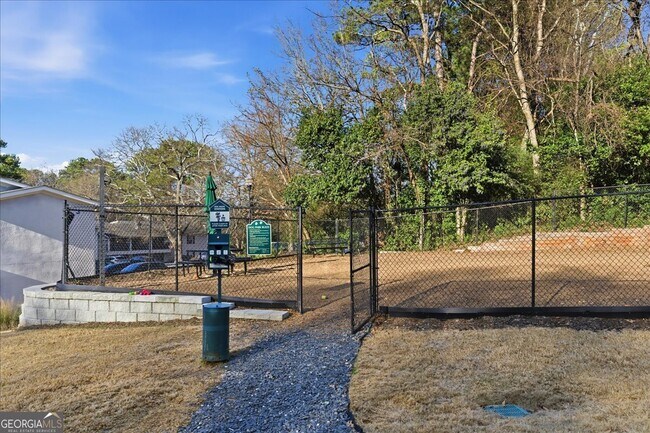 Building Photo - 1150 Collier Rd NW