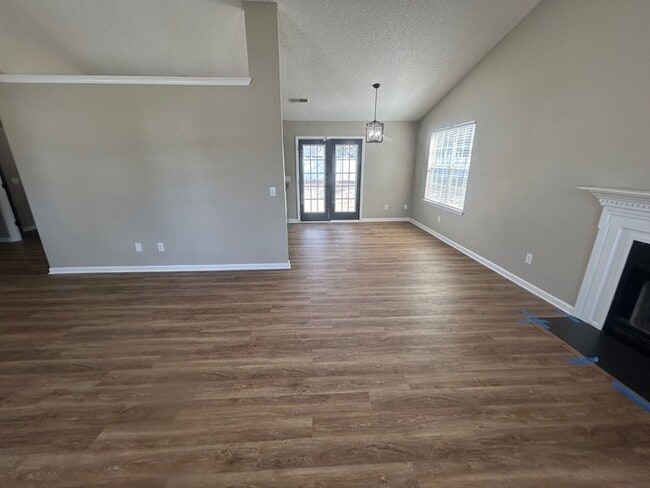 Building Photo - 25 Oak Lake Ct