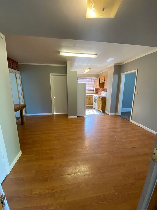 Building Photo - 3117 Mero St