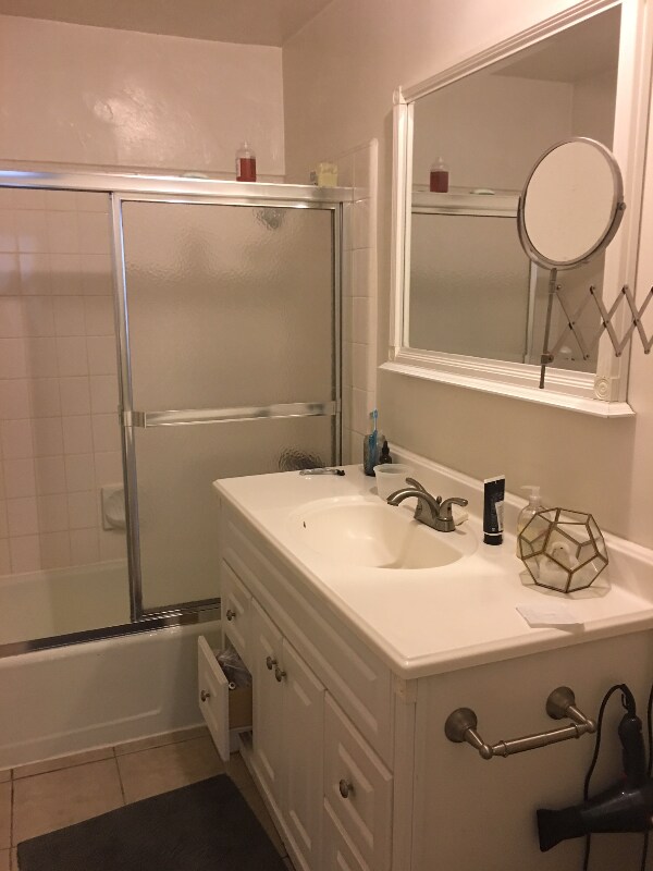 Building Photo - 117 Catamaran St