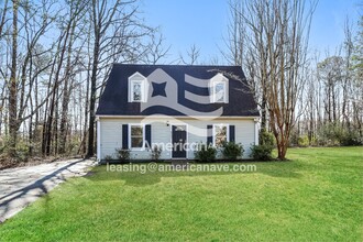 Building Photo - 6345 Greenfield Dr