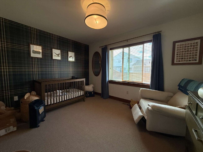 Building Photo - Stunning Single Level Home with Sprawling Fenced Yard