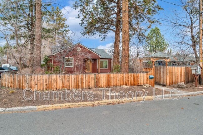 Building Photo - 1252 NW Milwaukee Ave