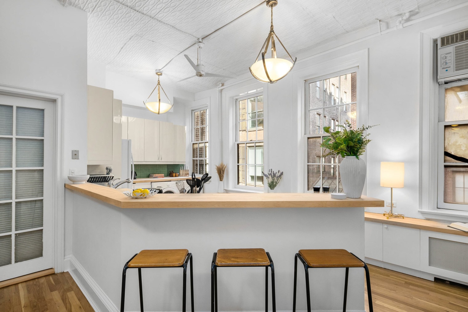 Building Photo - 508 Broadway-SI ID1035001P