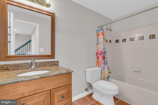 Building Photo - 46855 Willowood Pl