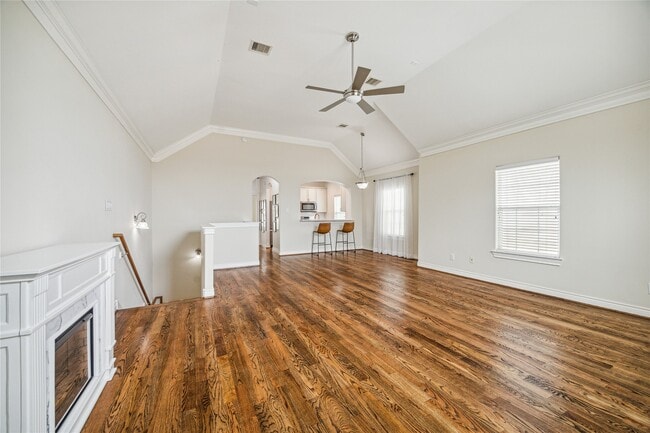 Building Photo - 5841 Katy St