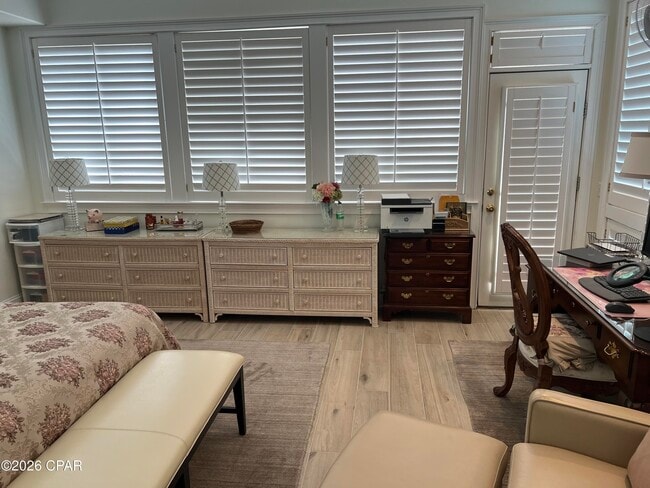 Building Photo - 631 Amberjack Dr