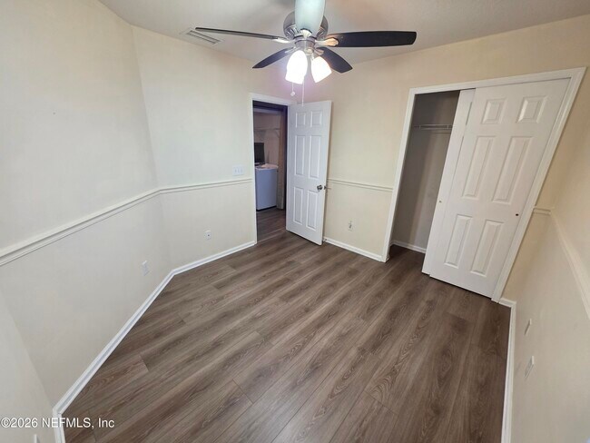 Building Photo - 104 Crete Ct