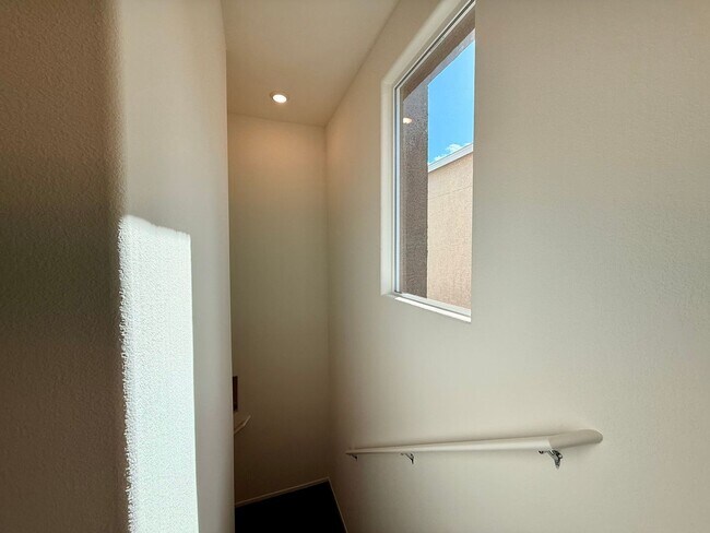 Building Photo - BRAND NEW 3 BED 2.5 BATH 2 CAR GARAGE TOWNHOUSE W/ LOFT FOR RENT!!!