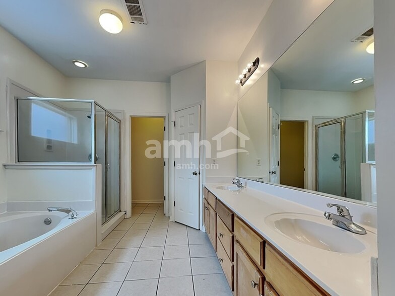 Building Photo - 1285 Macon Hall Rd