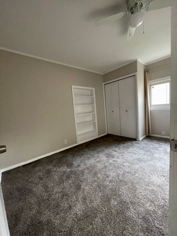 Building Photo - 5201 North Montclair Avenue