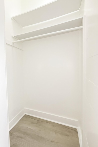 Building Photo - 396 Woodlawn Ave