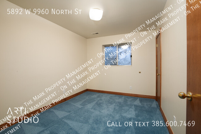 Building Photo - $1,000 Off 1st Month's Rent - Highland