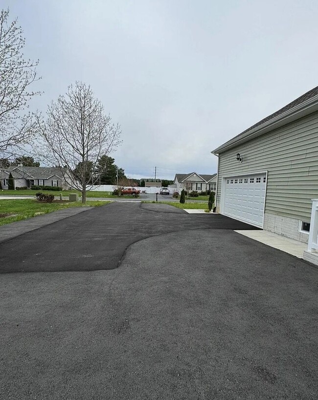 Building Photo - For Rent: Stunning Modern Ranch in Estates of Morris Mill $3,500/month + Utilities | Available Now