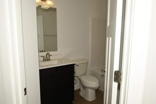 Building Photo - 130 Dusky Willow Dr