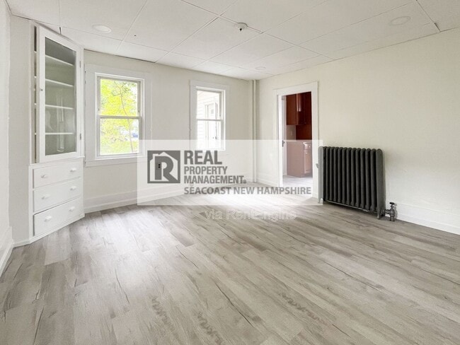 Building Photo - 15 Court St