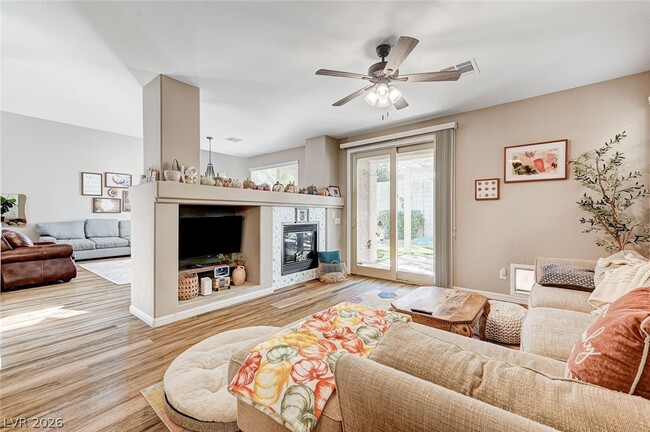 Building Photo - 10617 Austin Bluffs Way