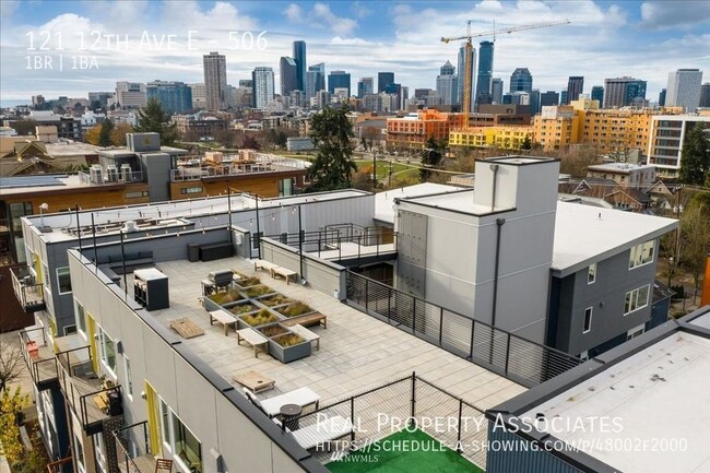 Building Photo - 121 12th Ave E