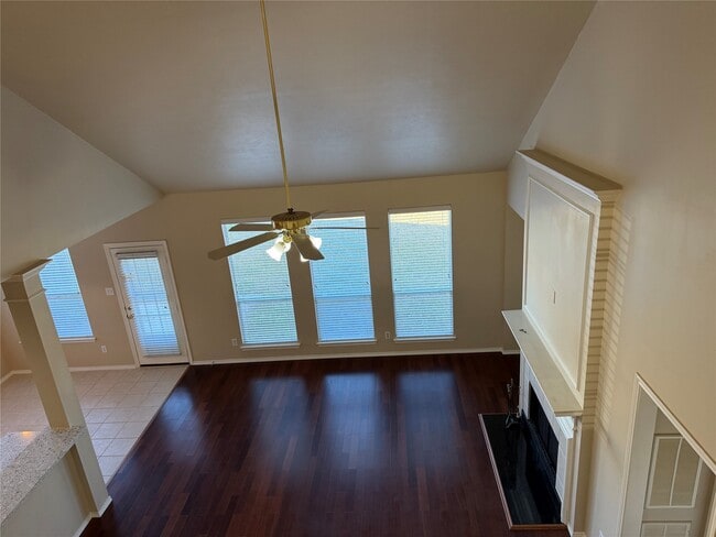 Building Photo - 7218 Broadelm Dr